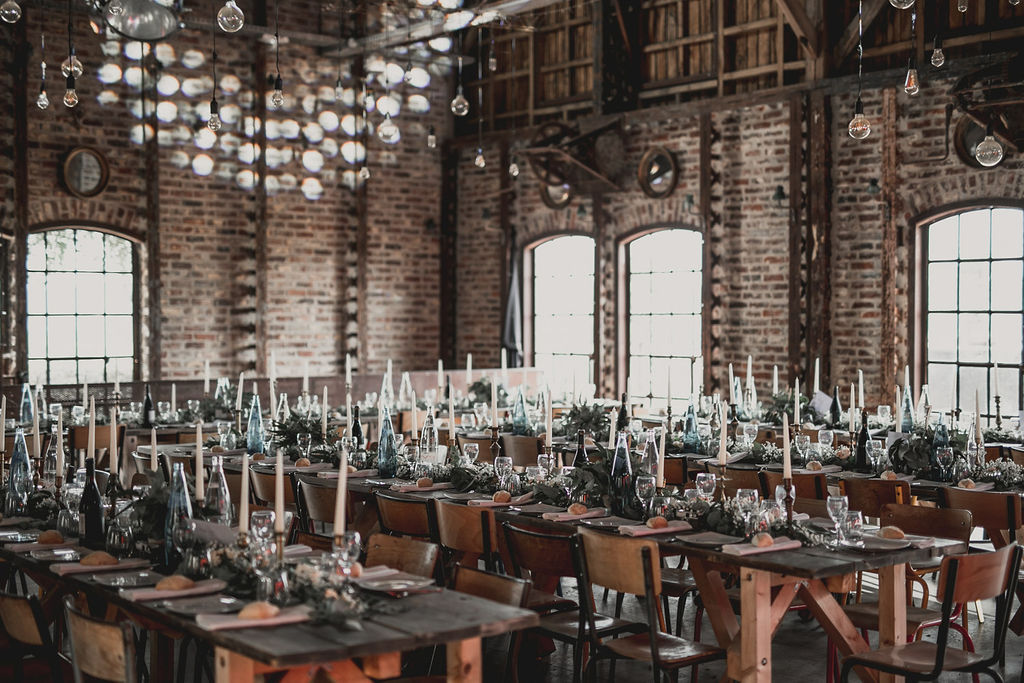 Mariage industriel aux Bonnes Joies - Lisa + Guillaume - Blog Mariage Madame C