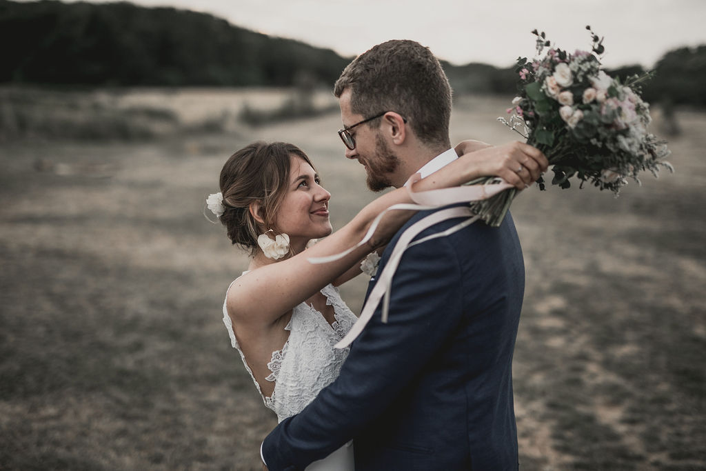 Mariage industriel aux Bonnes Joies - Lisa + Guillaume - Blog Mariage Madame C