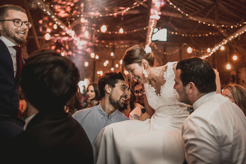 Mariage industriel aux Bonnes Joies - Lisa + Guillaume - Blog Mariage Madame C