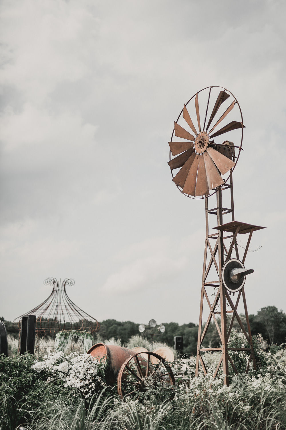 Mariage industriel aux Bonnes Joies - Lisa + Guillaume - Blog Mariage Madame C