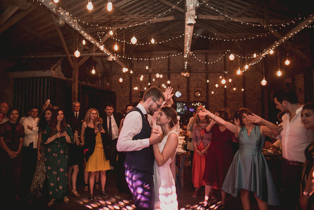 Mariage industriel aux Bonnes Joies - Lisa + Guillaume - Blog Mariage Madame C