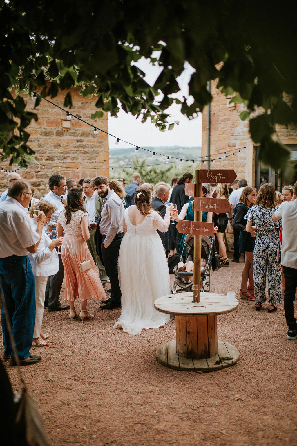 Mariage dans le beaujolais - Bérénice + Antoine - Blog Mariage Madame C Mariage dans le beaujolais - Bérénice + Antoine - Blog Mariage Madame C