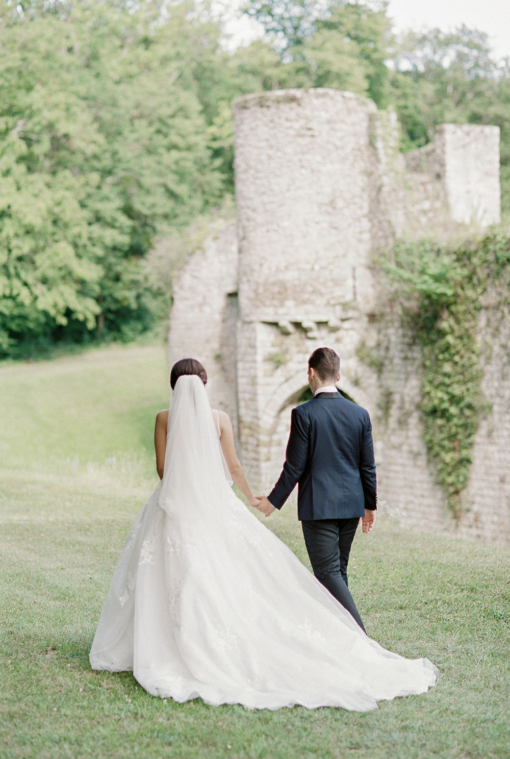 Mariage au Château de Vallery - Nora + Julien - Blog Mariage Madame C