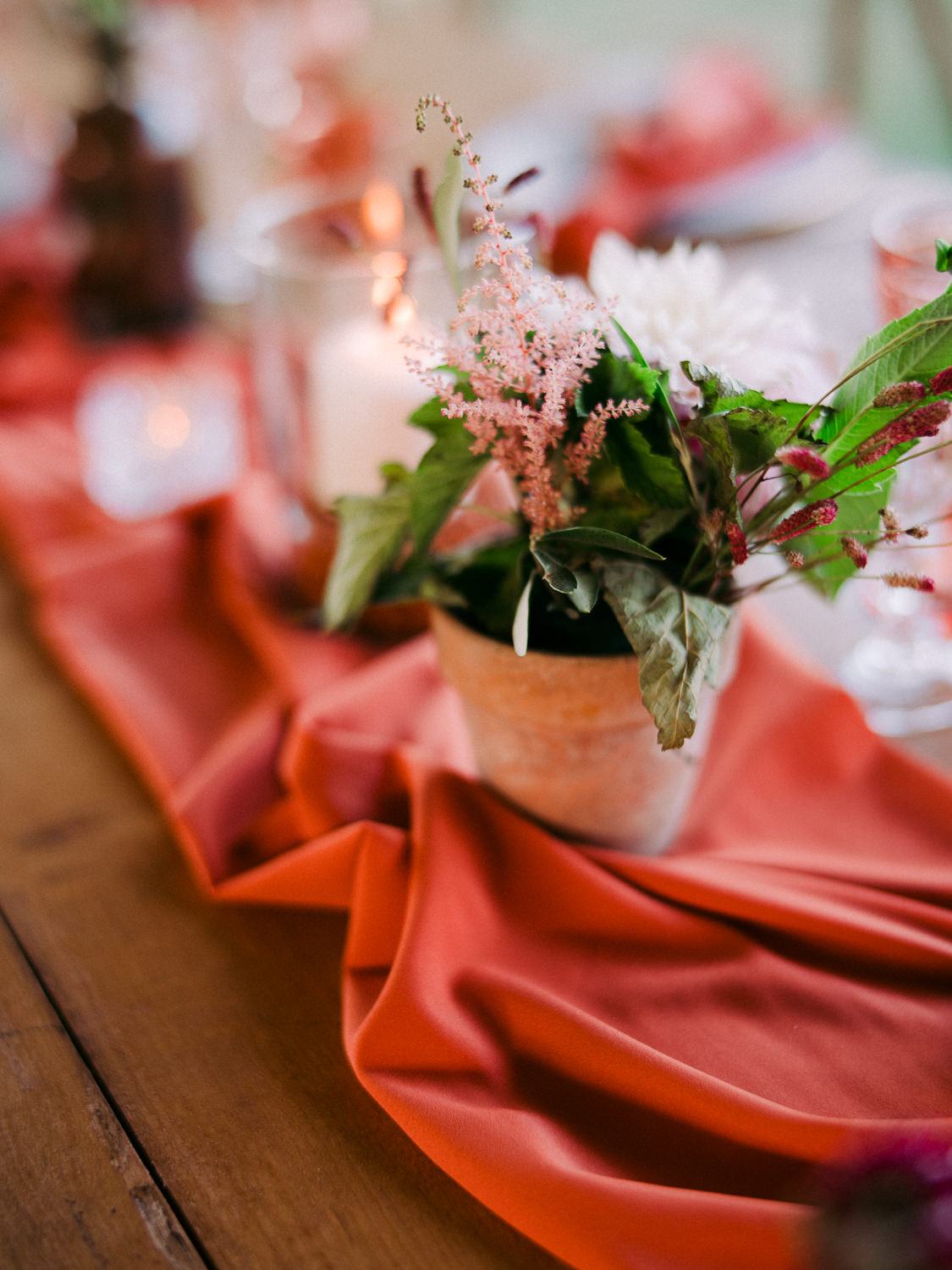 Mariage terracotta au Château de Fajac - Charlotte + David - Blog Mariage Madame C