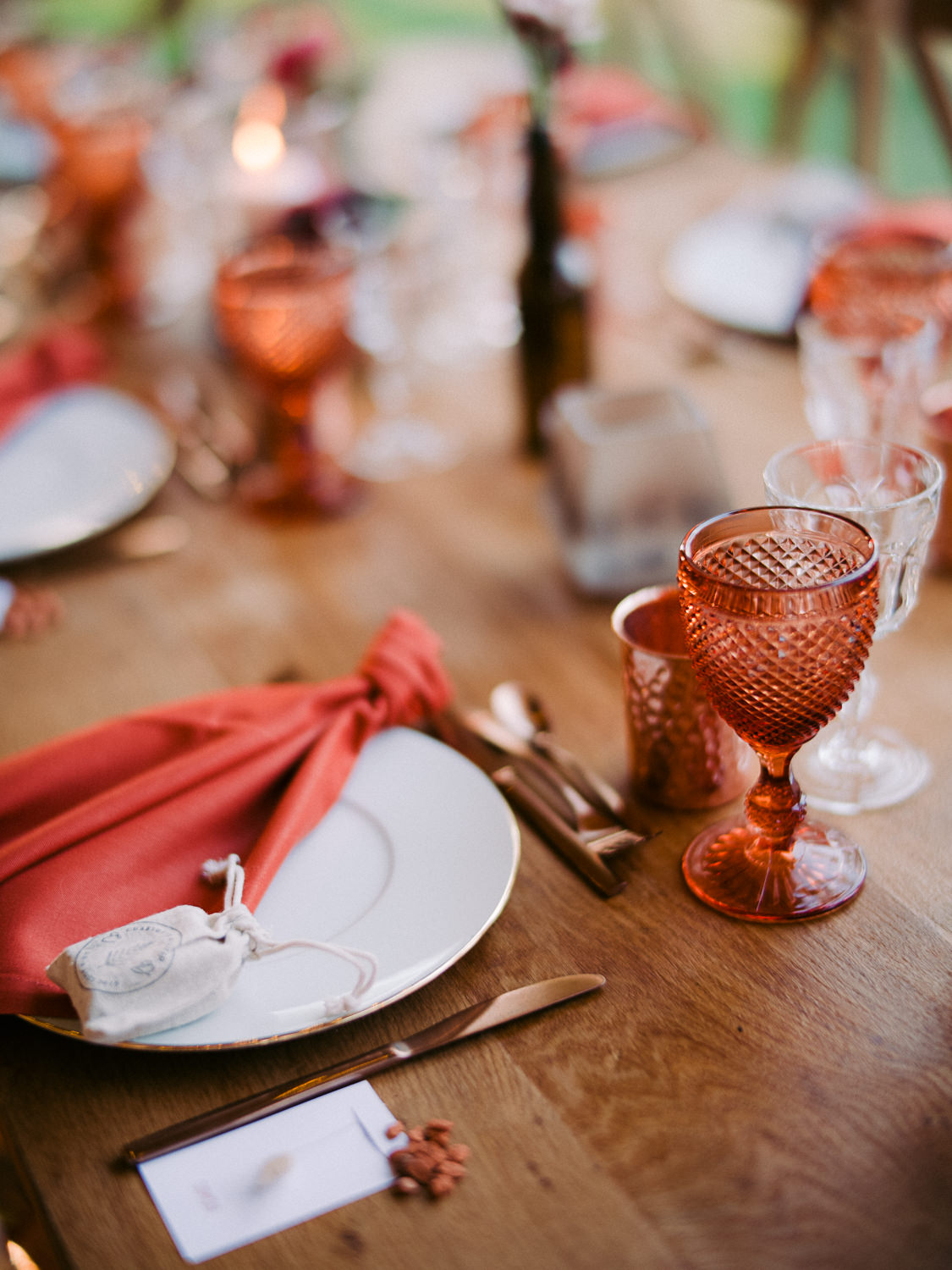 Mariage terracotta au Château de Fajac - Charlotte + David - Blog Mariage Madame C