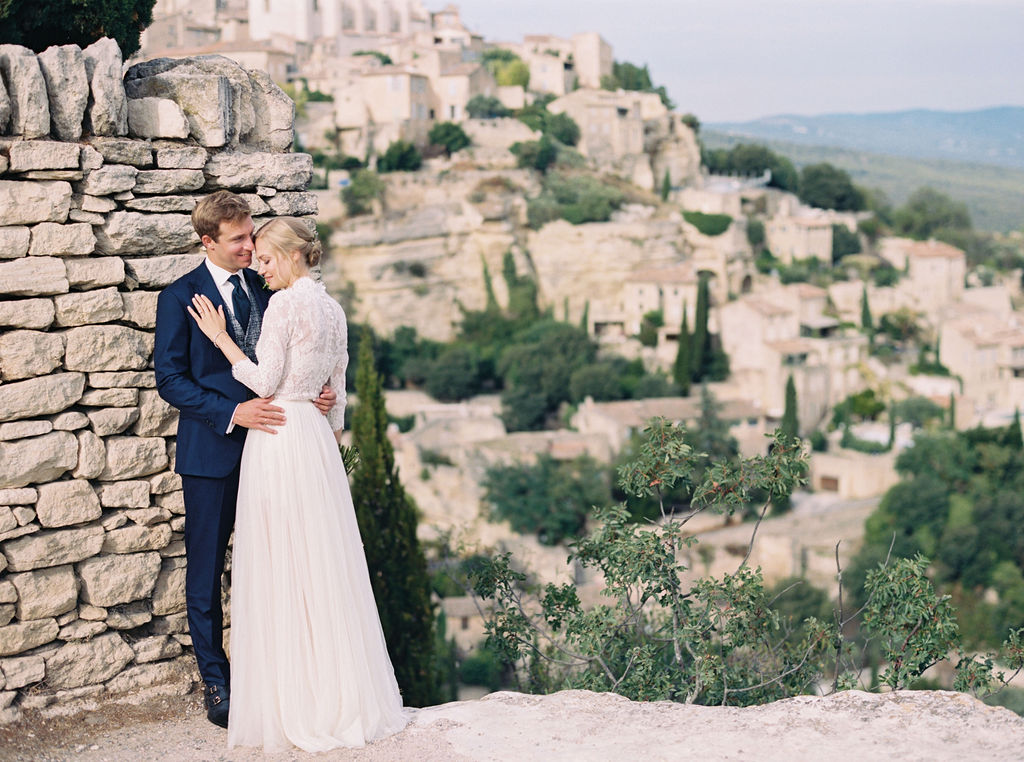 Mariage dans le Luberon à la Bastide de Gordes - Kristina + Patrick - Blog Mariage Madame C Mariage dans le Luberon à la Bastide de Gordes - Kristina + Patrick - Blog Mariage Madame C
