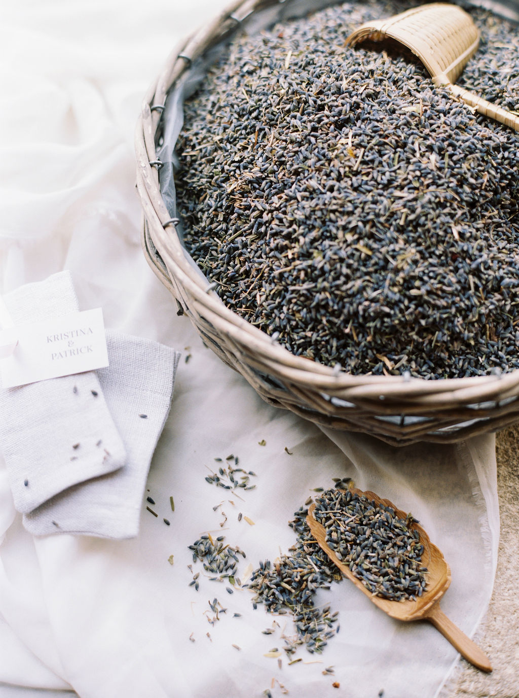 Mariage dans le Luberon à la Bastide de Gordes - Kristina + Patrick - Blog Mariage Madame C Mariage dans le Luberon à la Bastide de Gordes - Kristina + Patrick - Blog Mariage Madame C