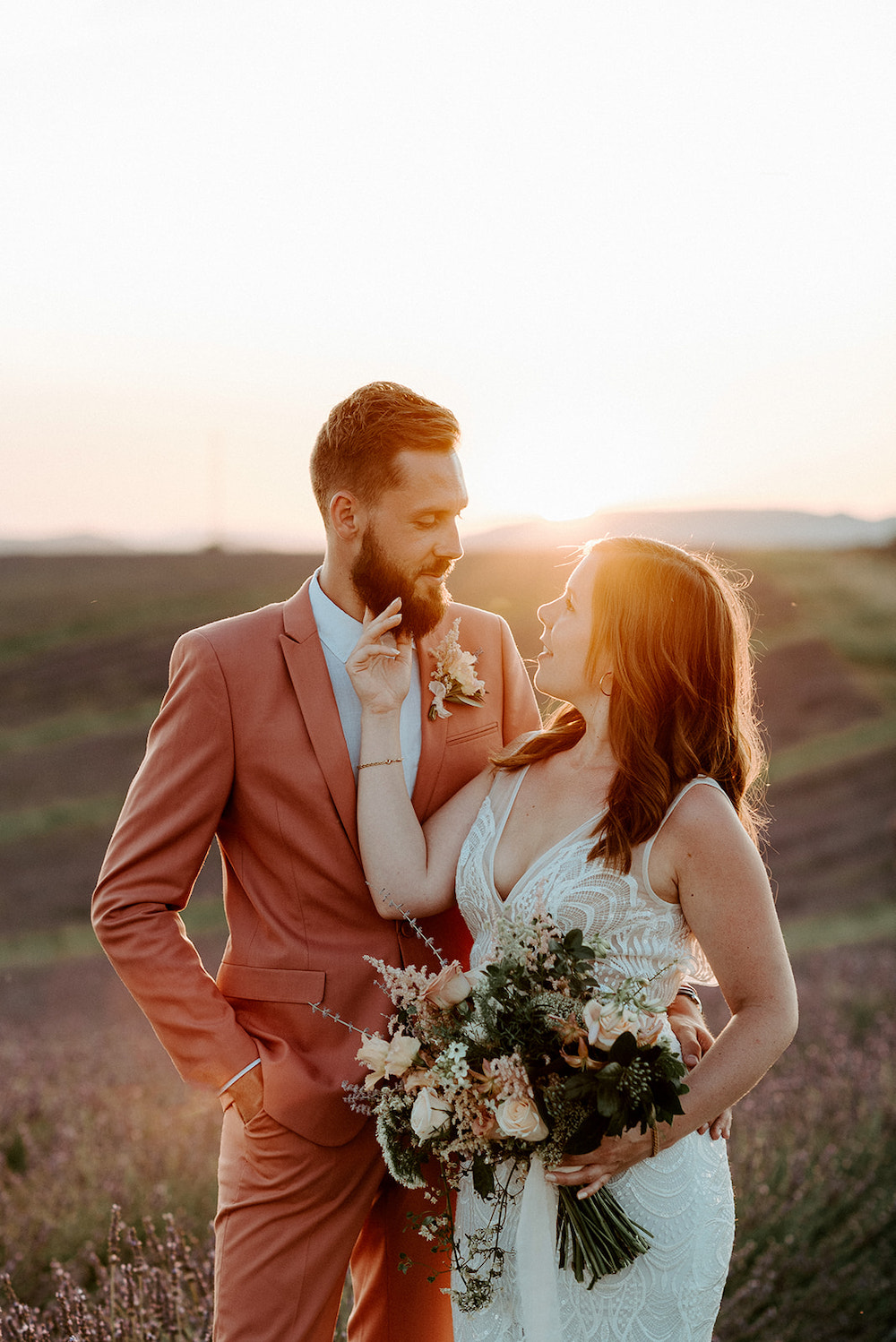 Secrets de Provence - Blog Mariage Madame C mariage-pastel-provence-terre-ugo-valensole-anais-possamai-photography