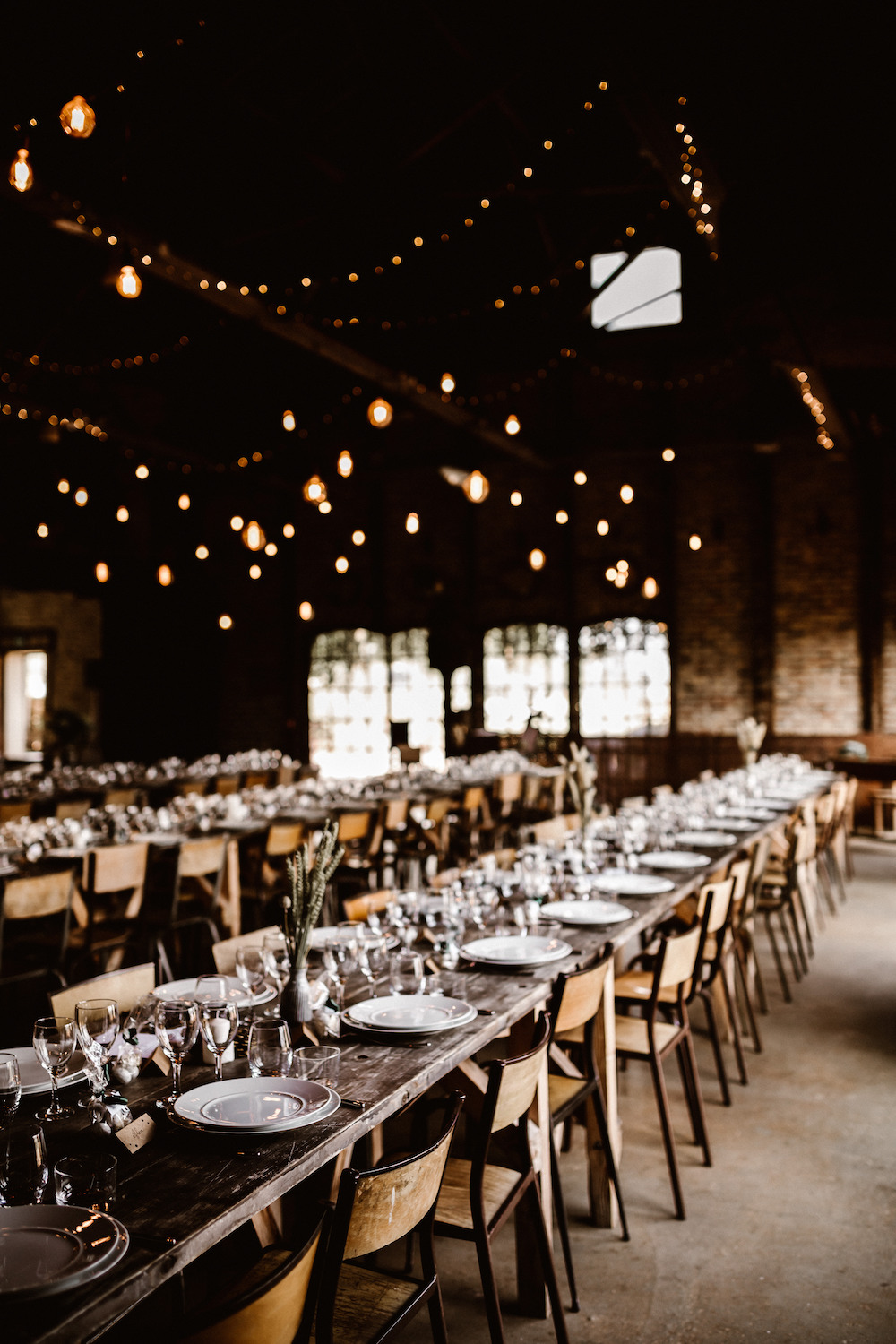 Mariage industriel aux Bonnes Joies - Charlotte + Dean - Blog Mariage Madame C