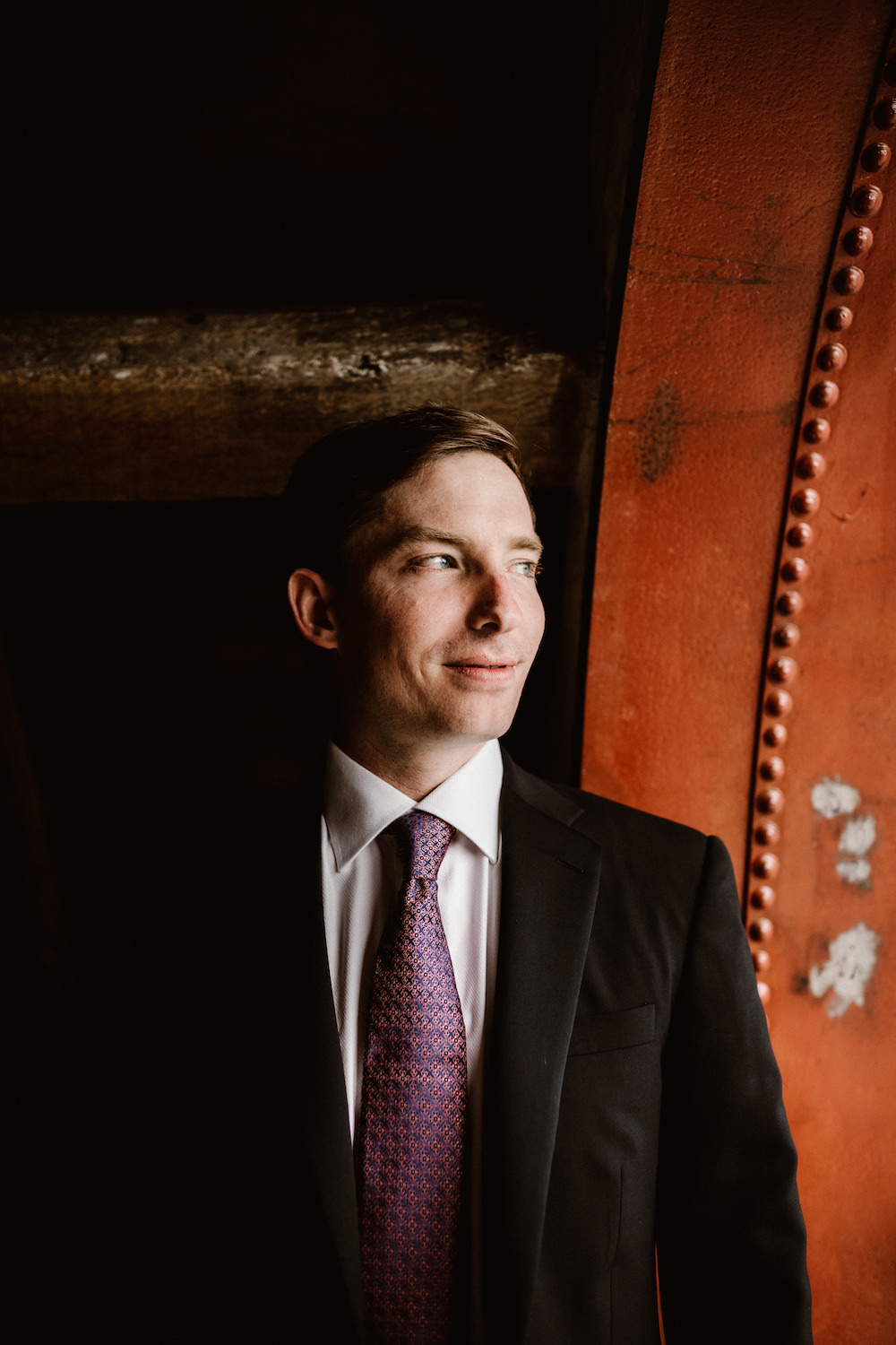 Mariage industriel aux Bonnes Joies - Charlotte + Dean - Blog Mariage Madame C