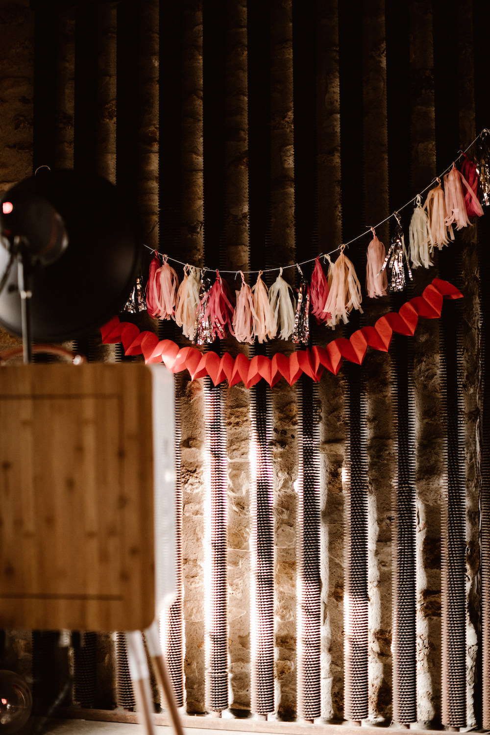 Mariage industriel aux Bonnes Joies - Charlotte + Dean - Blog Mariage Madame C