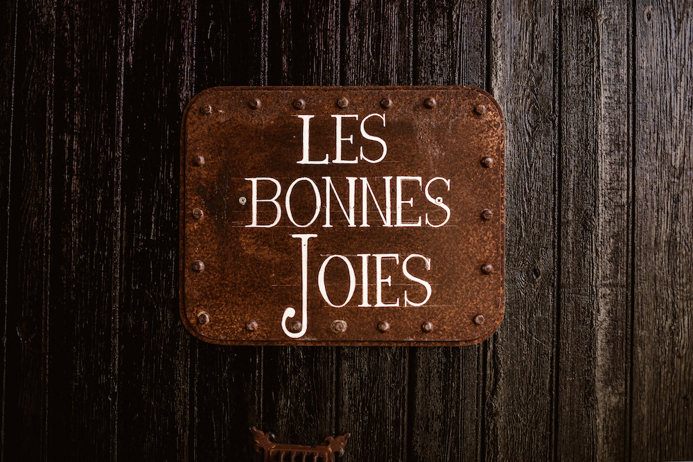 Mariage industriel aux Bonnes Joies - Charlotte + Dean - Blog Mariage Madame C