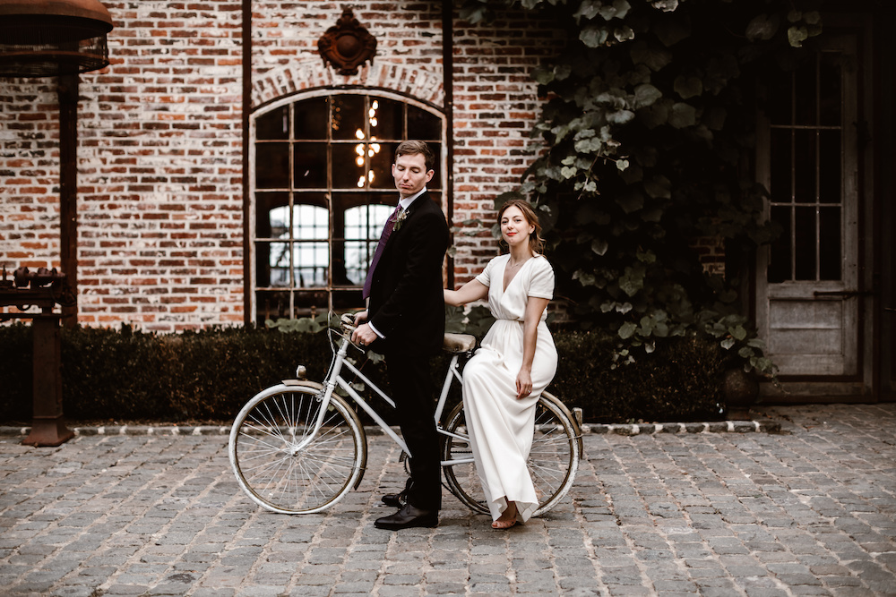 Mariage industriel aux Bonnes Joies - Charlotte + Dean - Blog Mariage Madame C
