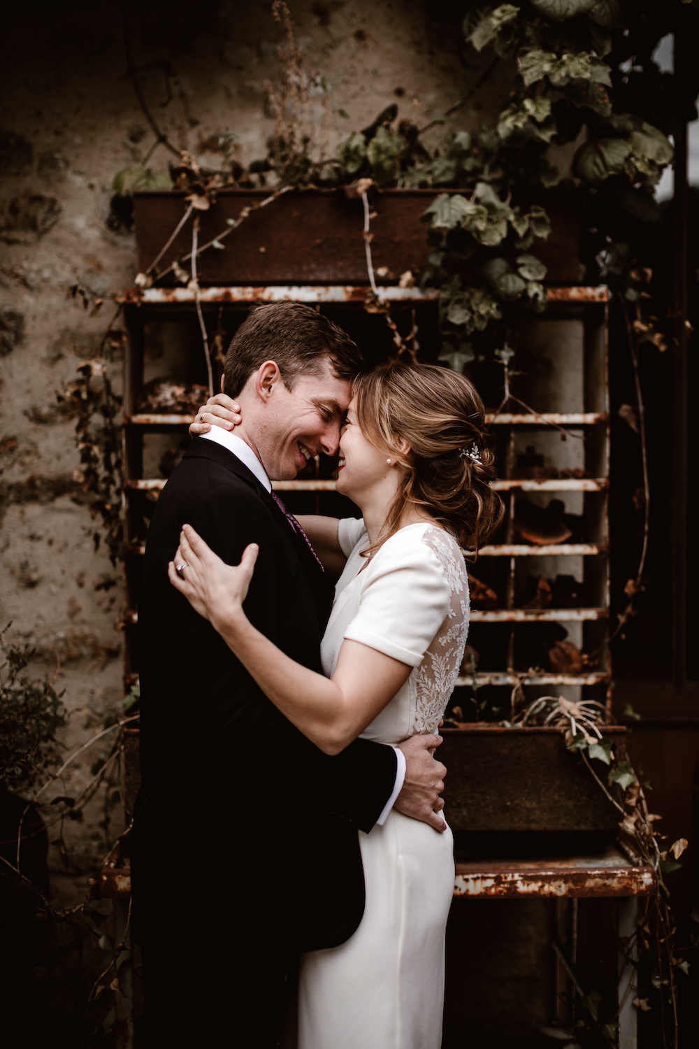 Mariage industriel aux Bonnes Joies - Charlotte + Dean - Blog Mariage Madame C