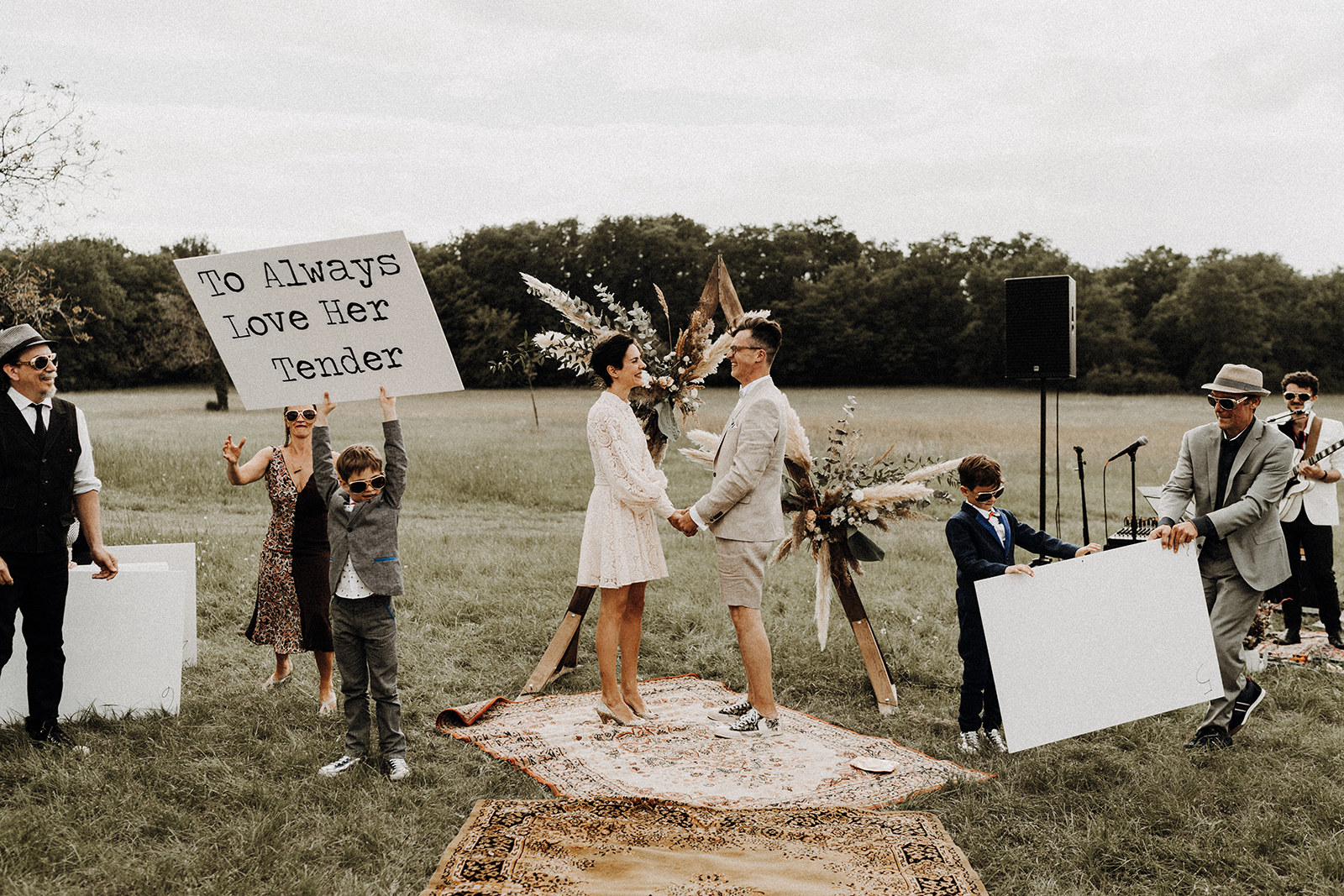 Mariage boho chic dans le Périgord - Aurélie + Martin - Blog Mariage Madame C Mariage boho chic dans le Périgord - Aurélie + Martin - Blog Mariage Madame C
