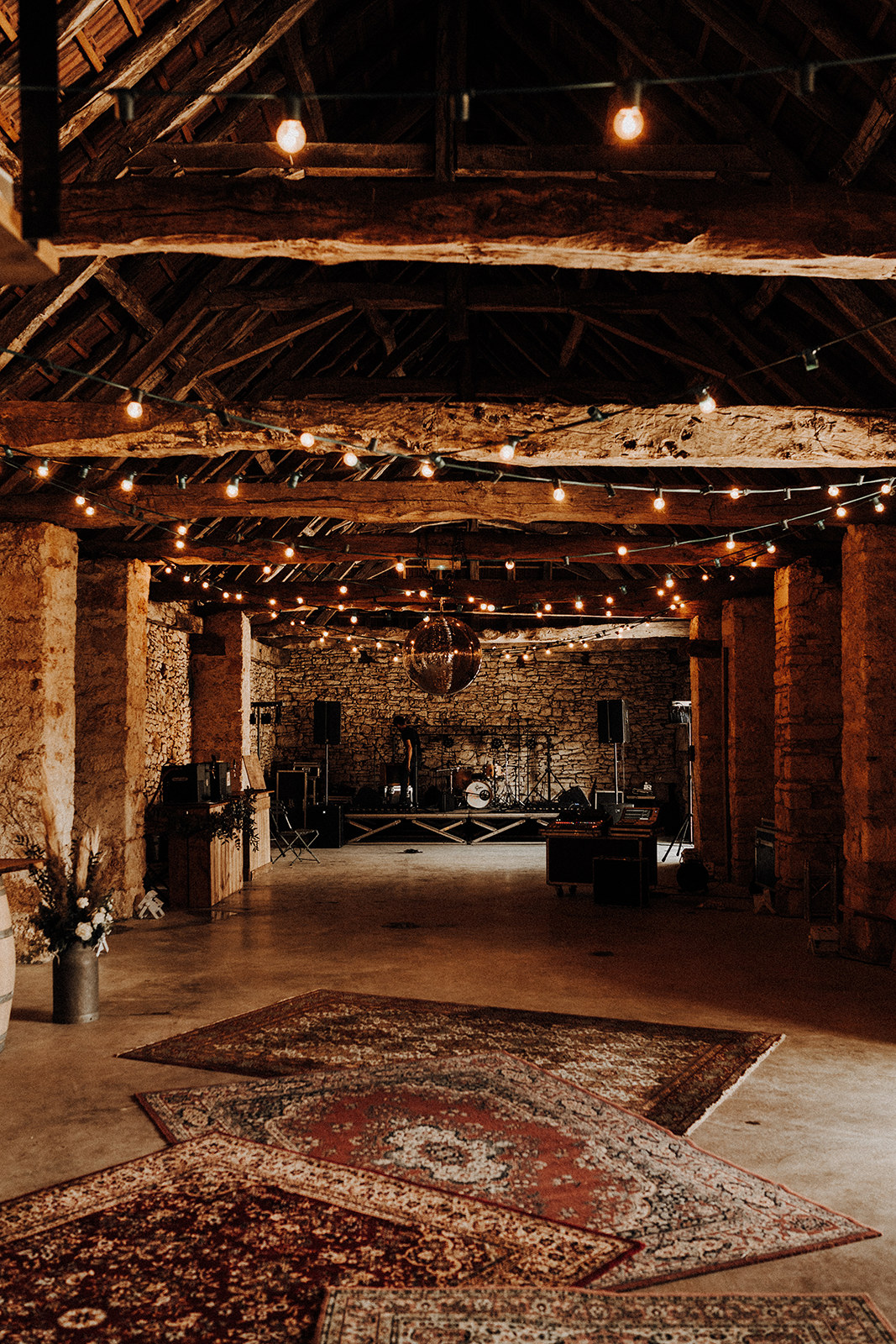 Mariage boho chic dans le Périgord - Aurélie + Martin - Blog Mariage Madame C Mariage boho chic dans le Périgord - Aurélie + Martin - Blog Mariage Madame C