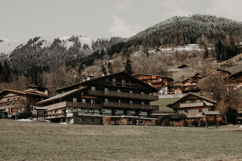 Mariage d'hiver en Haute-Savoie - Fanny + Nathan - Blog Mariage Madame C Mariage d'hiver en Haute-Savoie - Fanny + Nathan - Blog Mariage Madame C