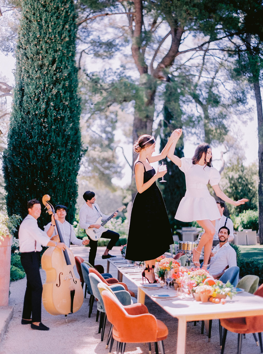 mariage-colore-provence-chateau-de-la-gaude-wep-in-provence-le-secret-daudrey-blog-mariage-madame-c