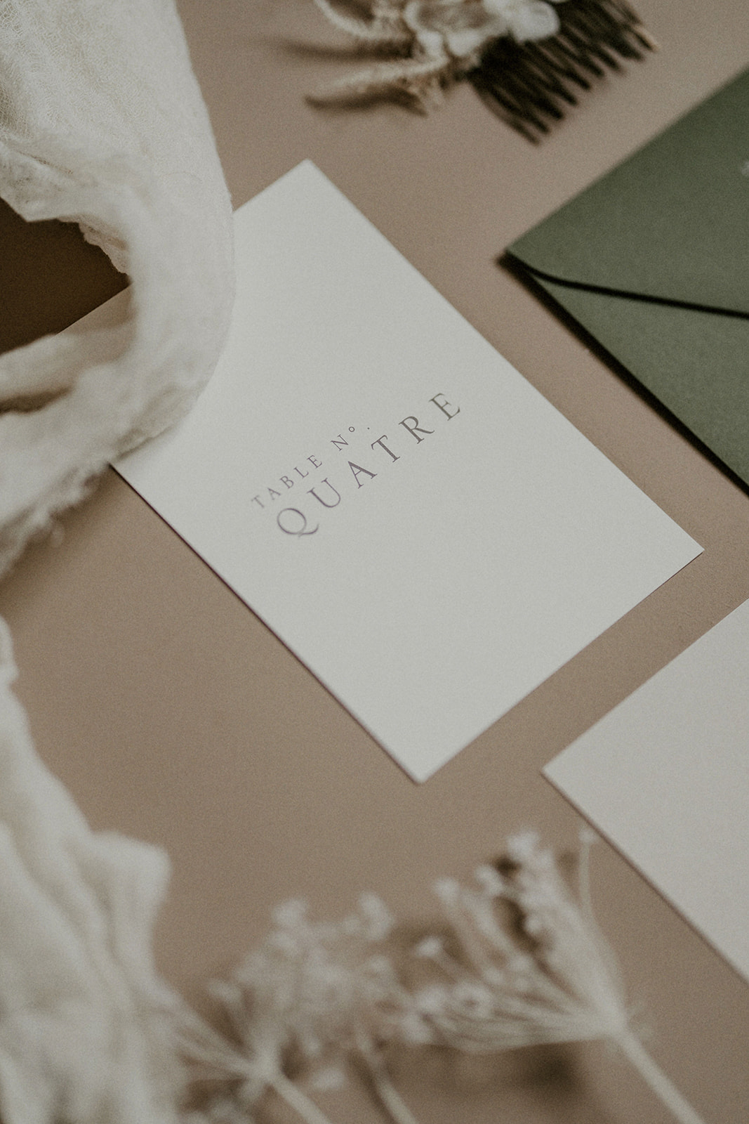 Mariage minimaliste et raffiné au Château - Blog Mariage Madame C