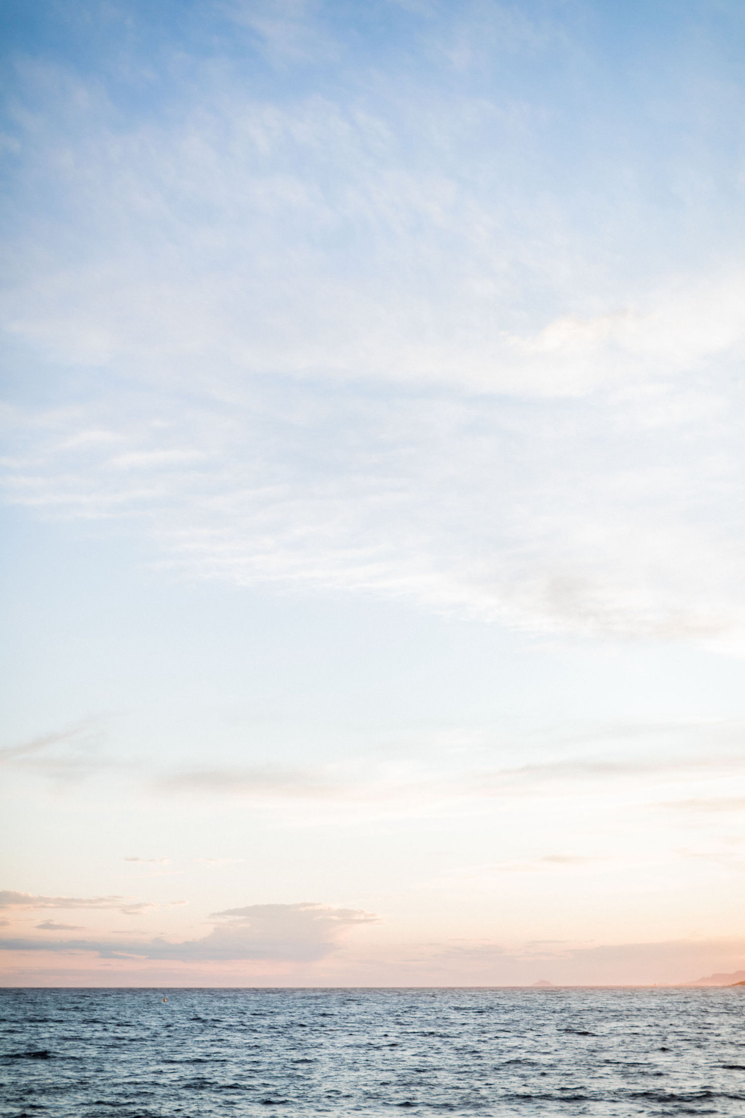 Un elopement bleu méditerrannée - Blog Mariage Madame C Un elopement bleu méditerrannée - Blog Mariage Madame C
