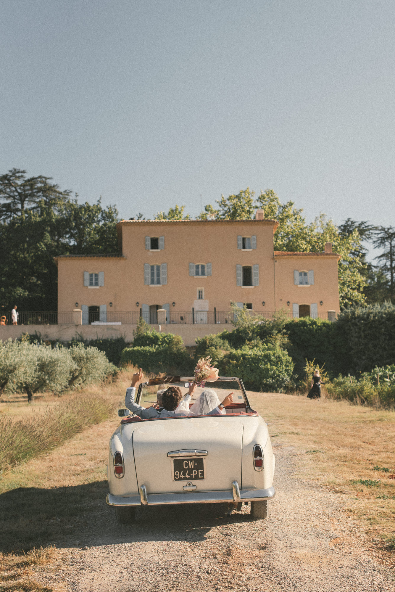 Mariage de Provence au Château Grand Boise - Mélanie + François-Xavier - Blog Mariage Madame C