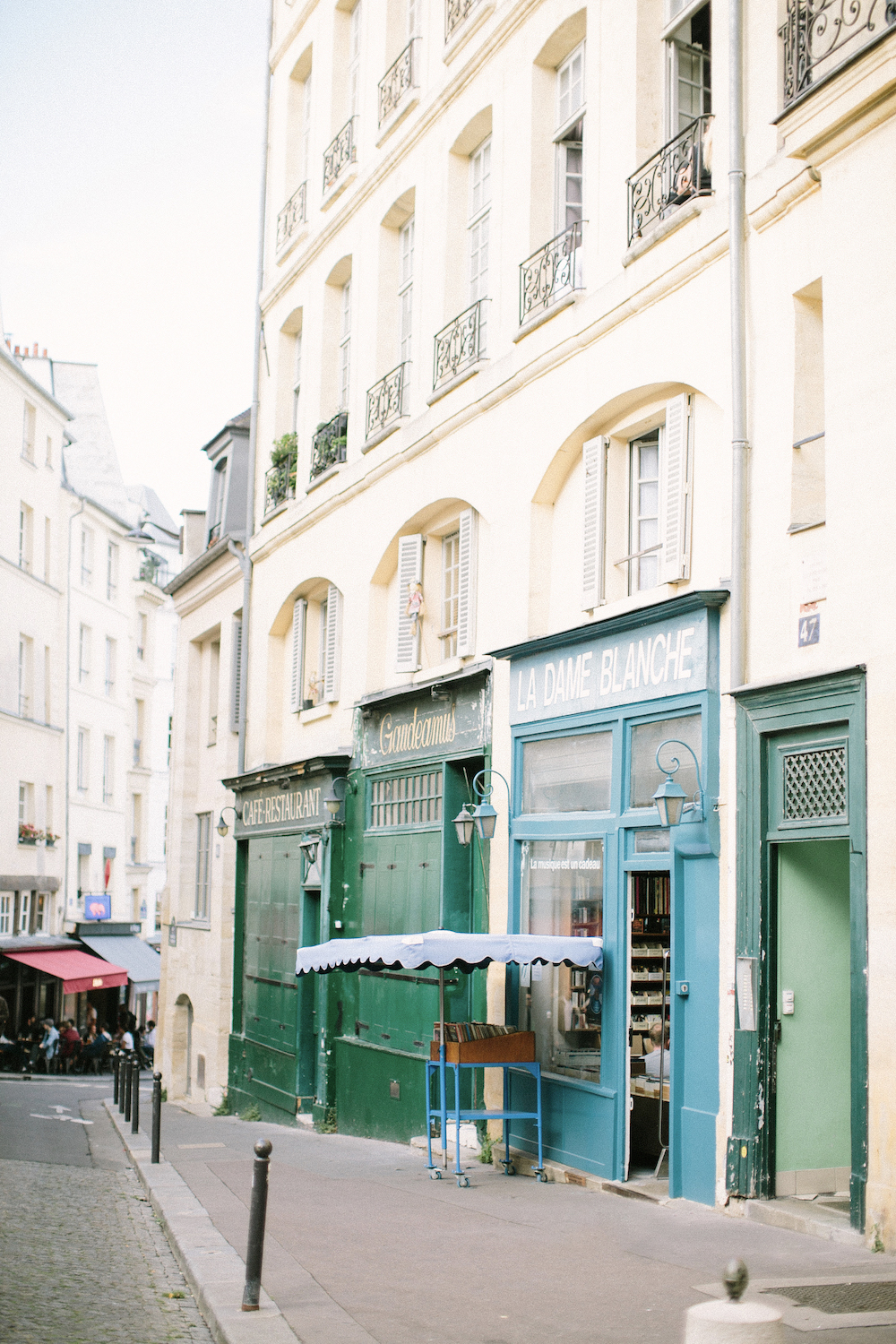 Mariage intime au Panthéon - Maëlys + Paul-Loup - Blog Mariage Madame C Mariage intime au Panthéon - Maëlys + Paul-Loup - Blog Mariage Madame C
