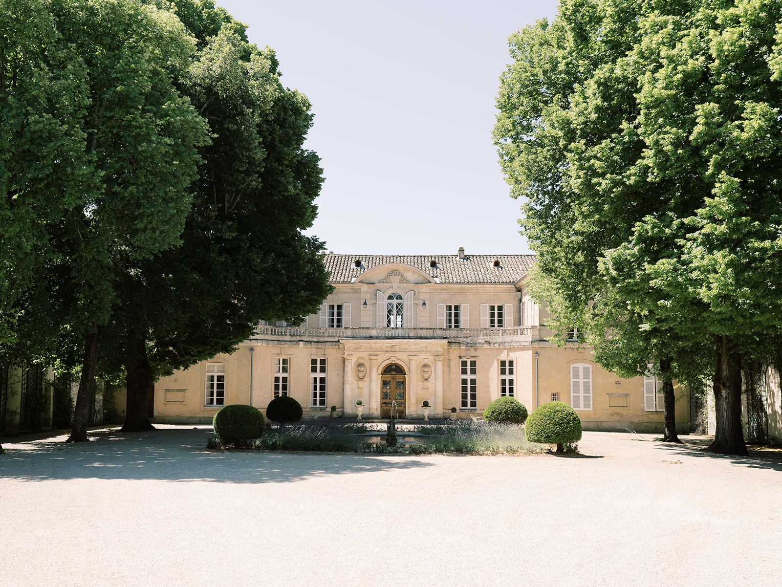 Fugue d'été en Provence - Dalida + Guillaume - Blog Mariage Madame C Fugue d'été en Provence - Dalida + Guillaume - Blog Mariage Madame C