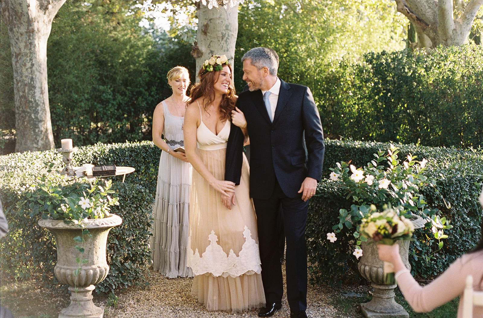 Mariage de Provence à la Bastide de Laurence - Mollie + Eduardo - Blog Mariage Madame C