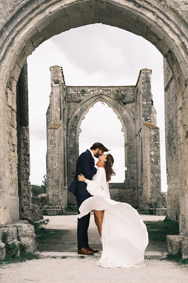 Mariage île de Ré chez soi - Crédit : Thomas Bonnin Photographe Mariage île de Ré chez soi - Crédit : Thomas Bonnin Photographe