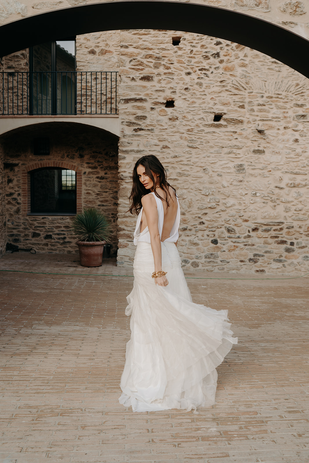 Emannuelle Junqueira Collection 2021 - Robes de Mariée - Blog Mariage Madame C Emannuelle Junqueira Collection 2021 - Robes de Mariée - Blog Mariage Madame C