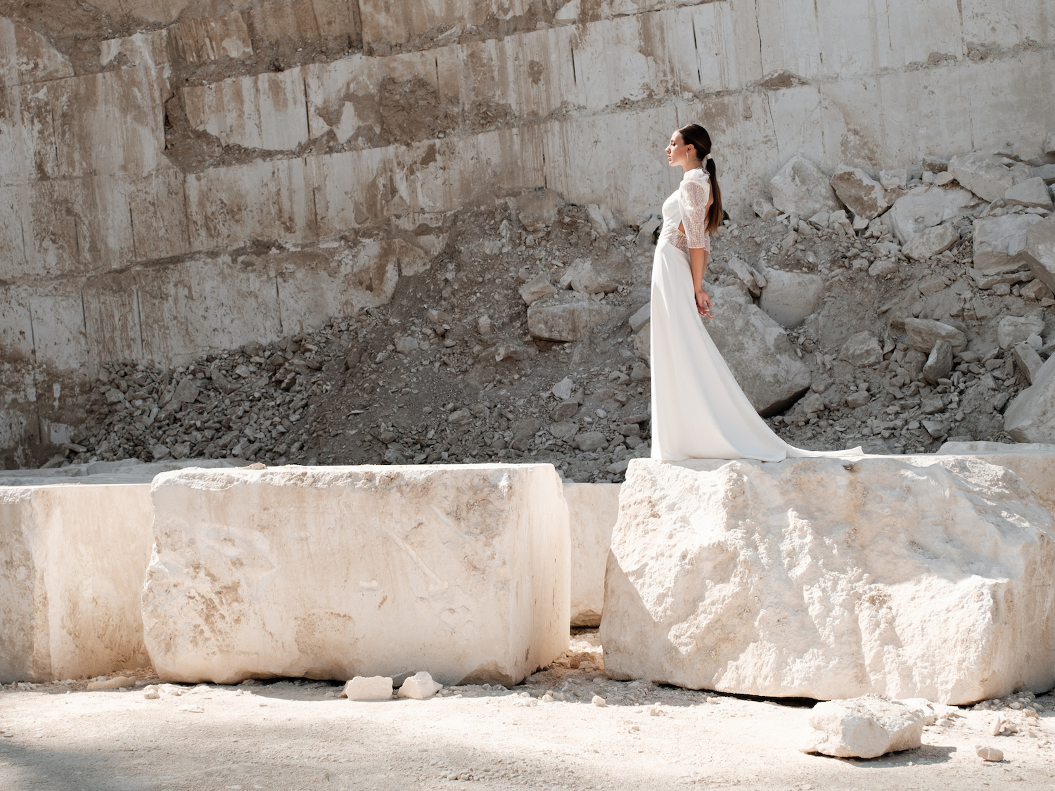 Manon Gontero Collection 2022 - Robes de mariée - Blog Mariage Madame C Manon Gontero Collection 2022 - Robes de mariée - Blog Mariage Madame C