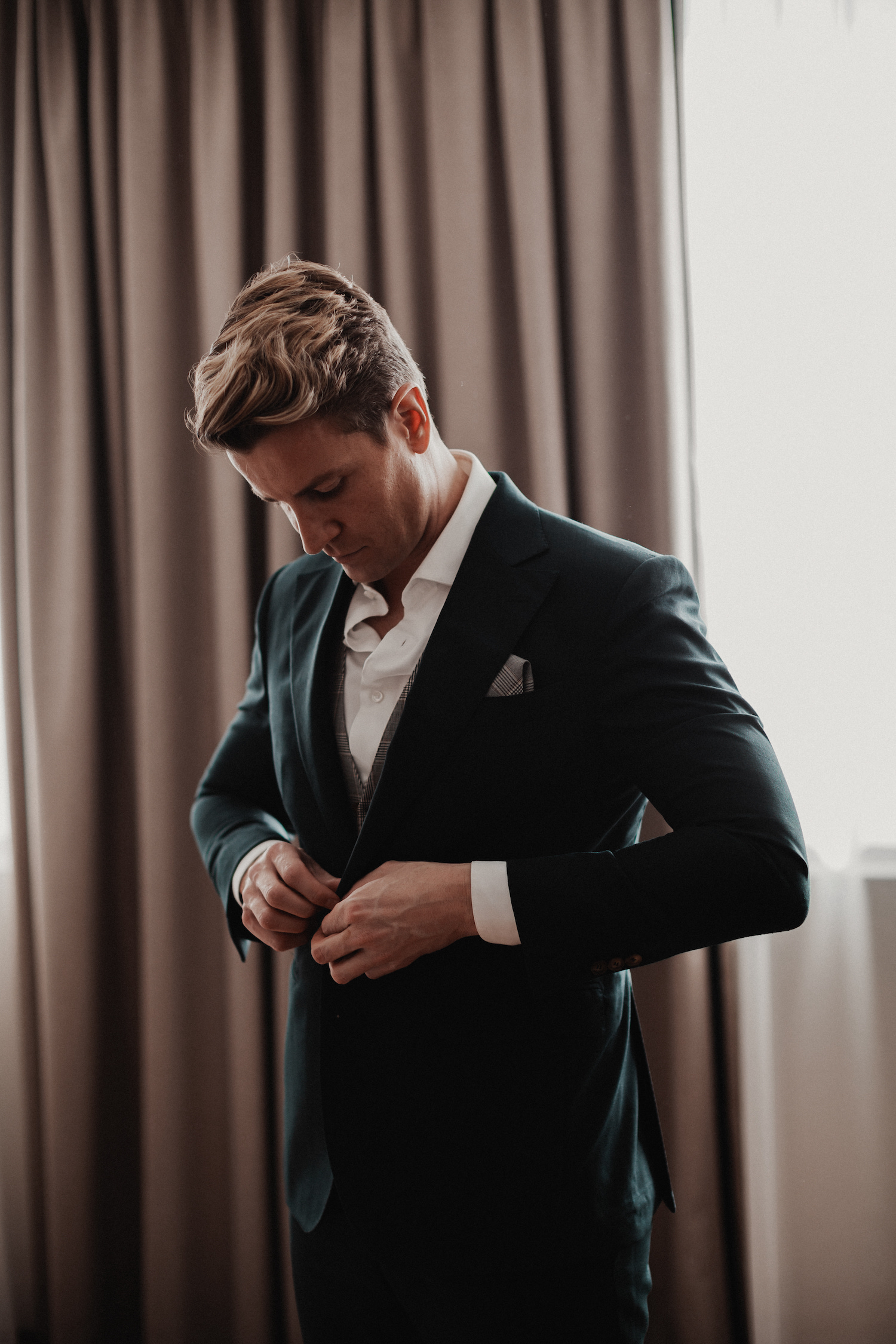 Tailor Trucks, costume de mariage