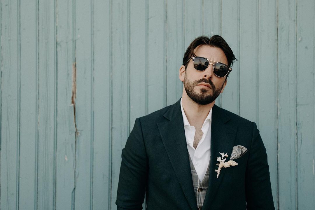 Tailor Trucks, costume de mariage