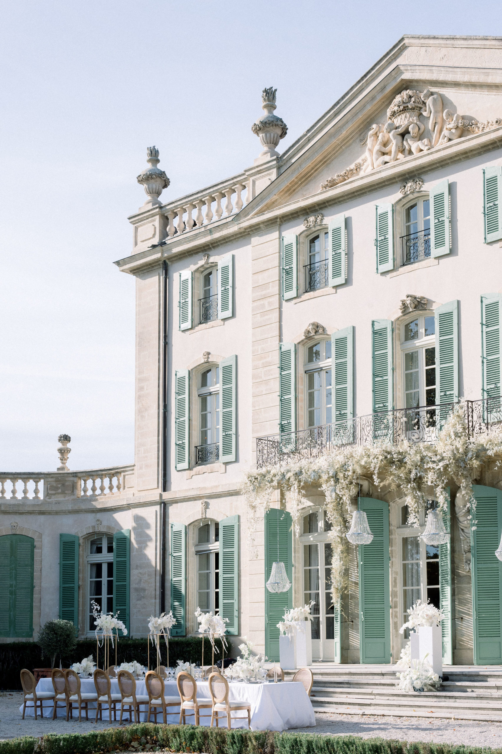 Mariage couture au Château Tourreau // Crédits - Christophe Serrano