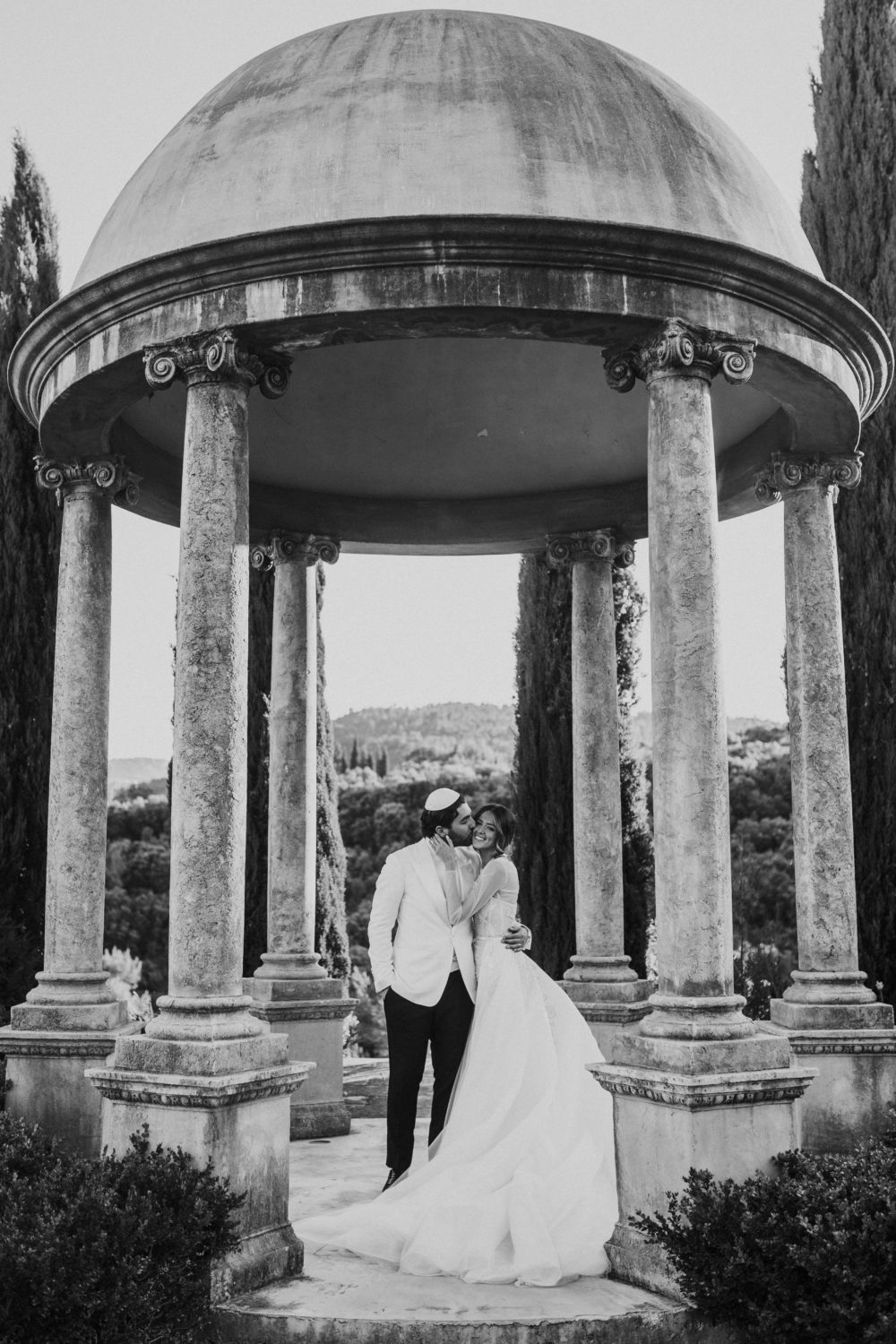Mariage à Grasse au Château Diter - Dana + John - Blog Mariage Madame C