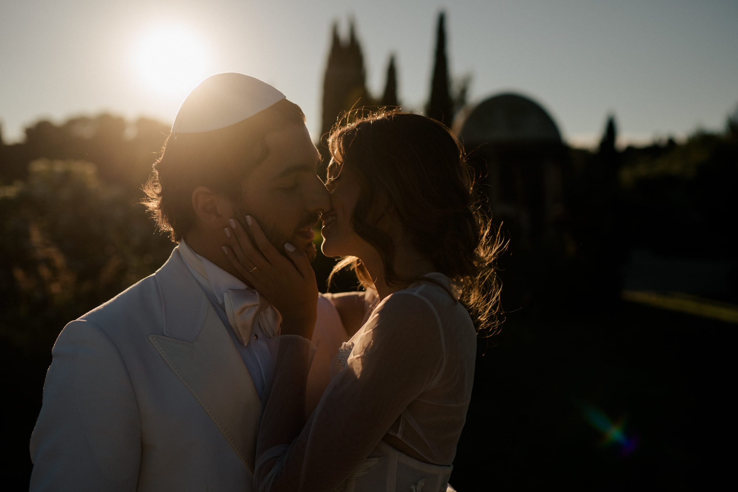 Mariage à Grasse au Château Diter - Dana + John - Blog Mariage Madame C Mariage à Grasse au Château Diter - Dana + John - Blog Mariage Madame C
