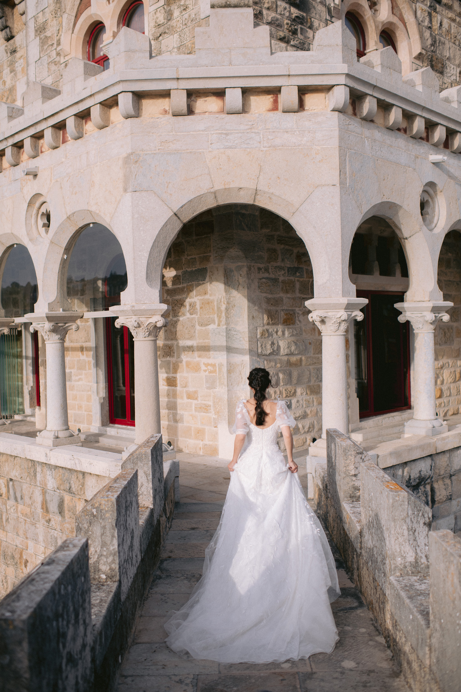 Mariage au Monastère de Penha Longa à Lisbonne - Ornella + Pedro - Blog Mariage Madame C