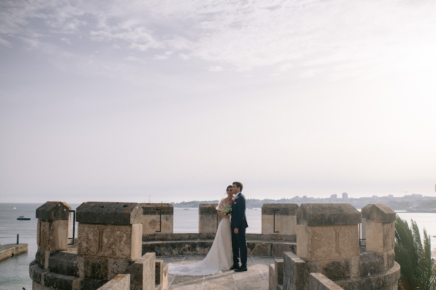 Mariage au Monastère de Penha Longa à Lisbonne - Ornella + Pedro - Blog Mariage Madame C
