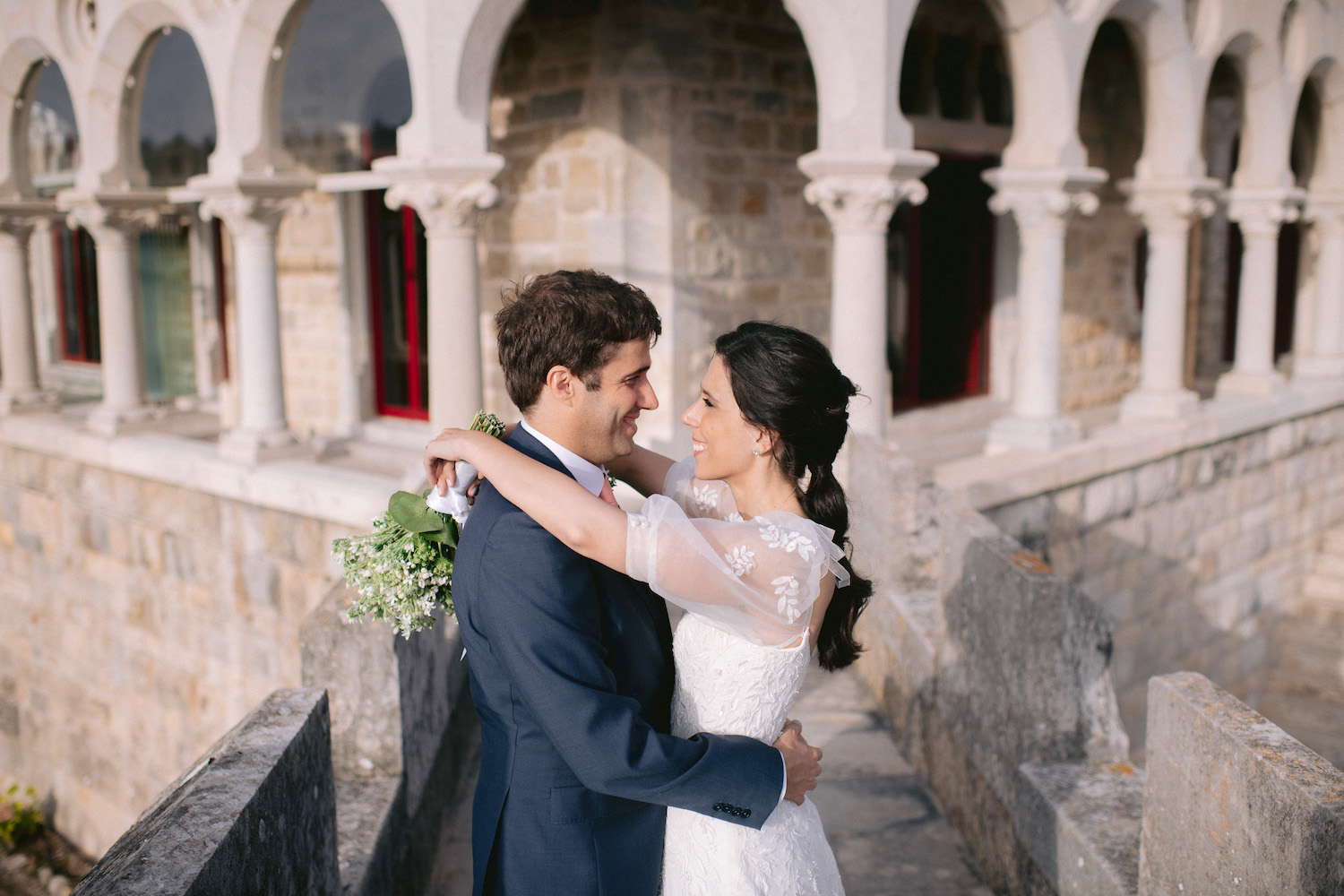 Mariage au Monastère de Penha Longa à Lisbonne - Ornella + Pedro - Blog Mariage Madame C