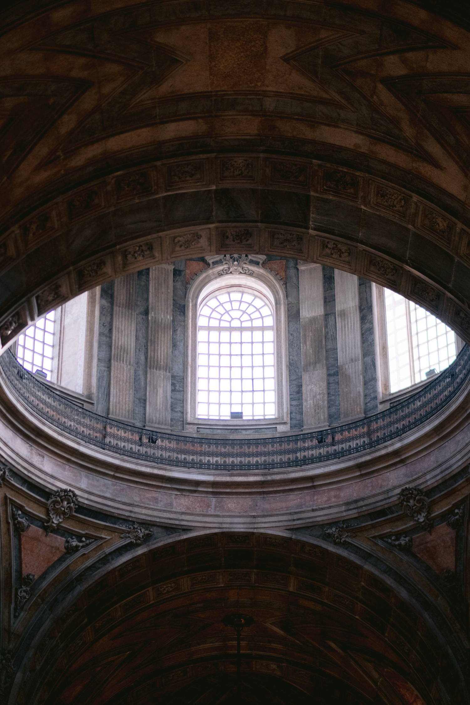 Mariage au Monastère de Penha Longa à Lisbonne - Ornella + Pedro - Blog Mariage Madame C