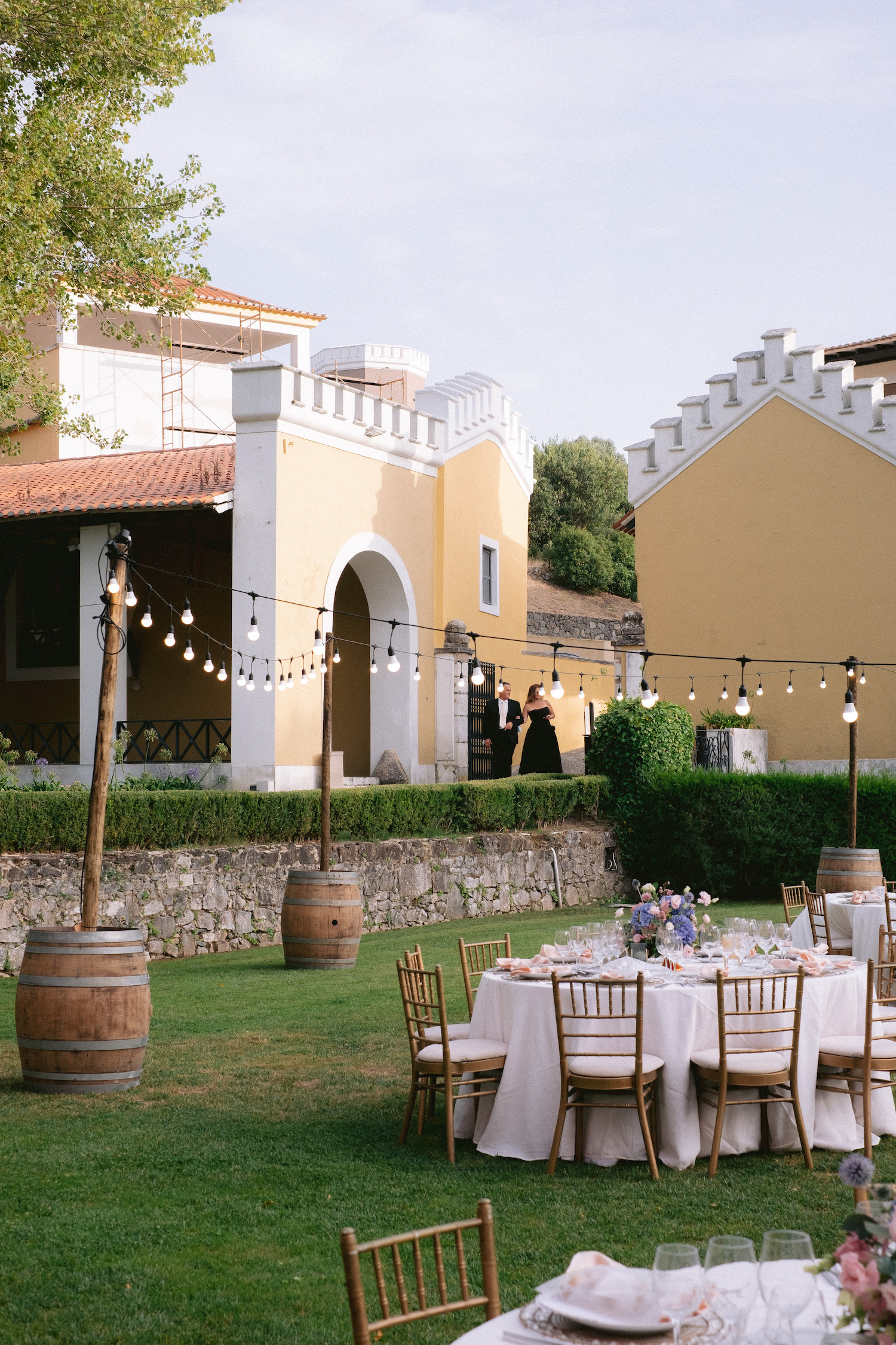 Mariage au Monastère de Penha Longa à Lisbonne - Ornella + Pedro - Blog Mariage Madame C