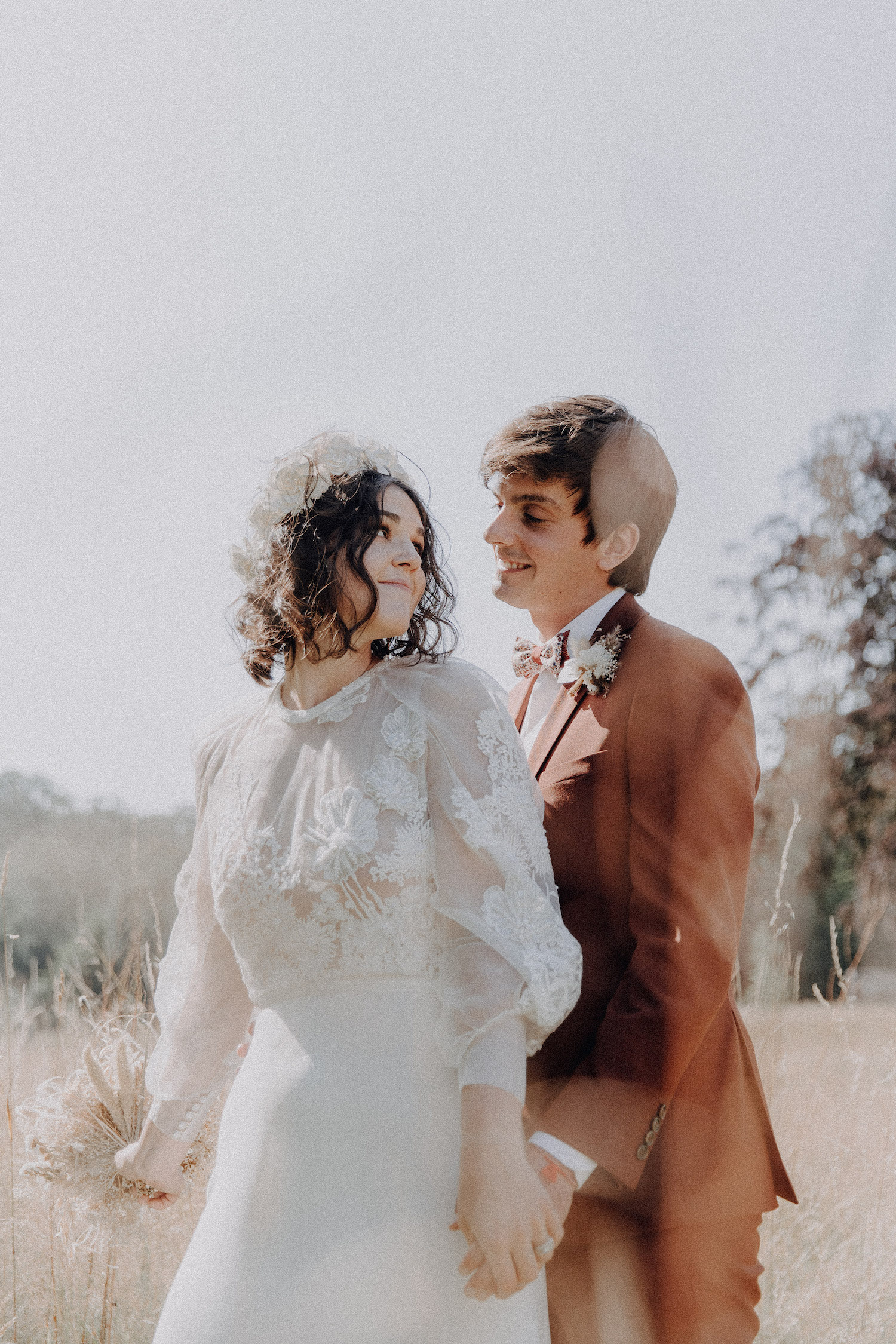 Mariage bohème en Normandie - Louise + Alexandre - Blog Mariage Madame C