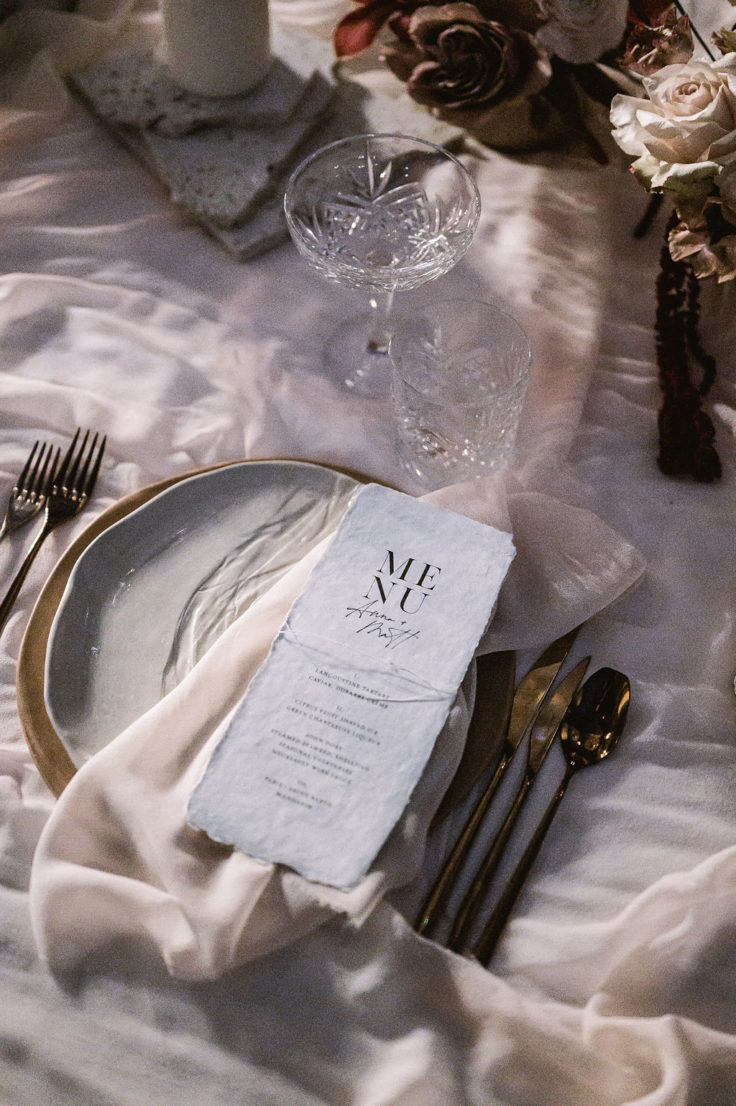 Mariage Couture au Domaine de Manville / Crédits - Les Grands Moments et Christophe Serrano