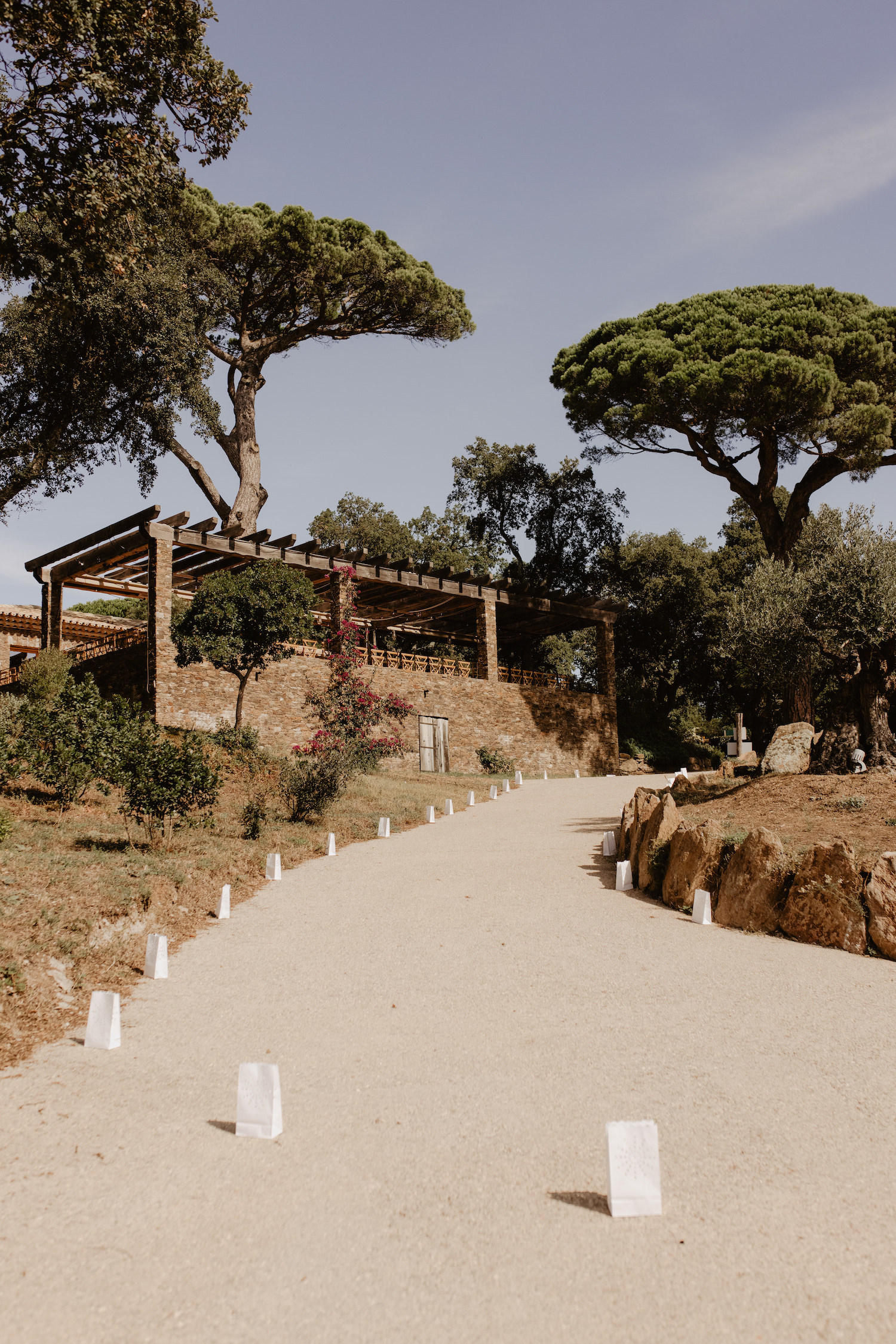 Mariage d'Automne au Lavandou - Julie + Romain - Blog Mariage Madame C