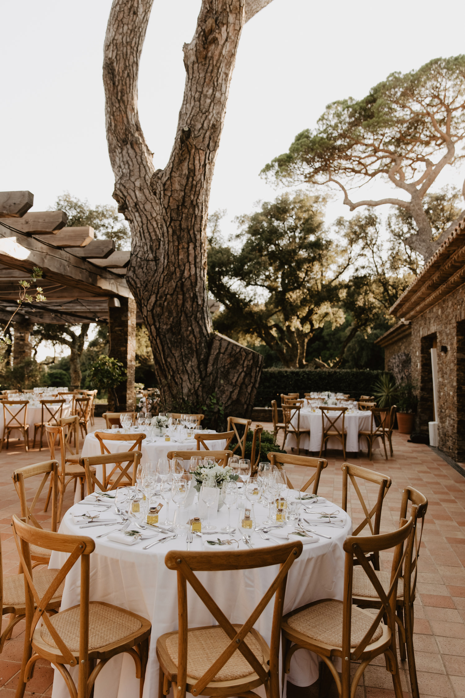 Mariage d'Automne au Lavandou - Julie + Romain - Blog Mariage Madame C