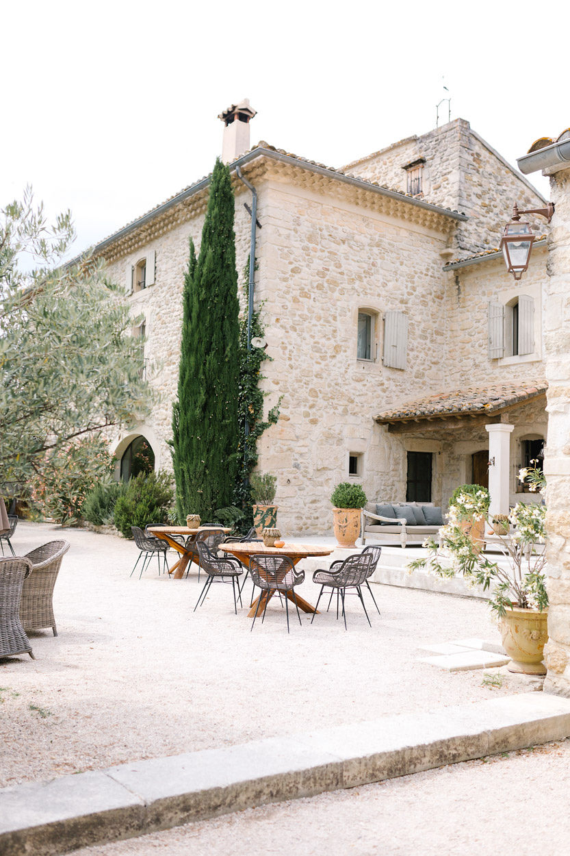 Mariage de Provence aux Domaines de Patras - Jessica + Mickaël - Blog Mariage Madame C