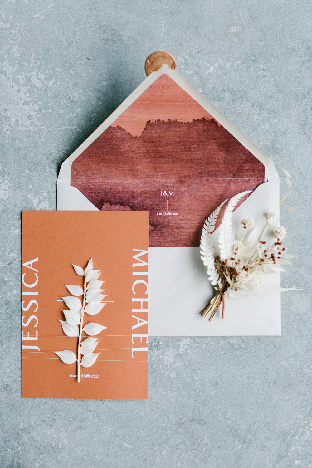 Mariage de Provence aux Domaines de Patras - Jessica + Mickaël - Blog Mariage Madame C