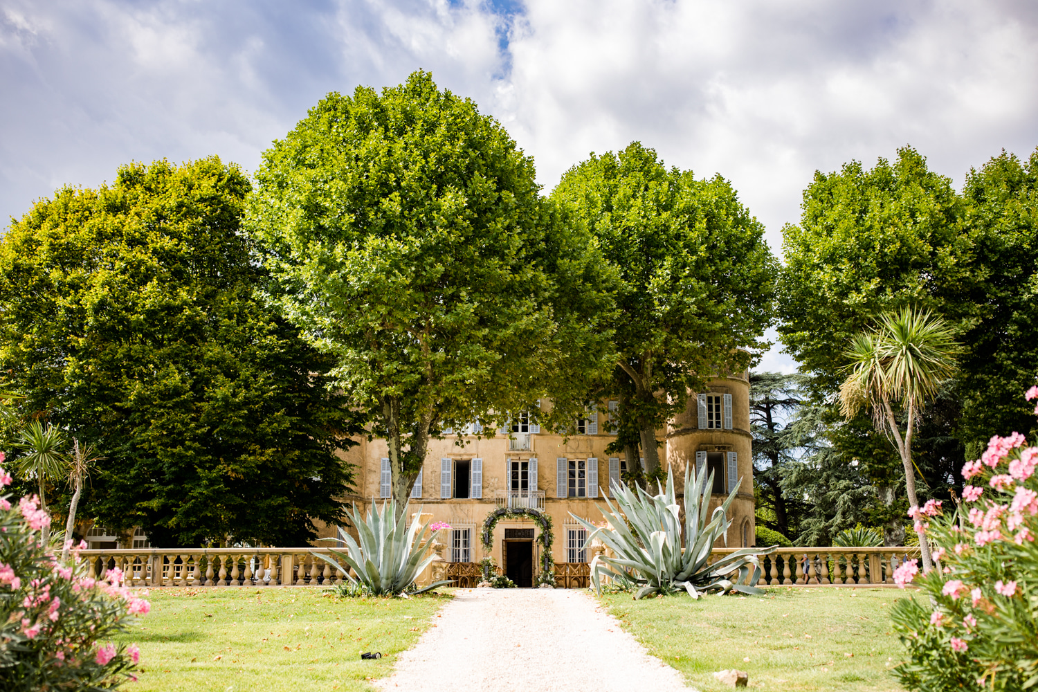 Mariage au Château de Robernier - Frédérique + Charlie - Blog Mariage Madame C