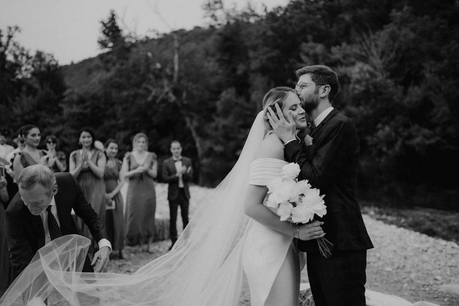 Mariage de Provence au Domaine de Gressac © Lika Banshoya