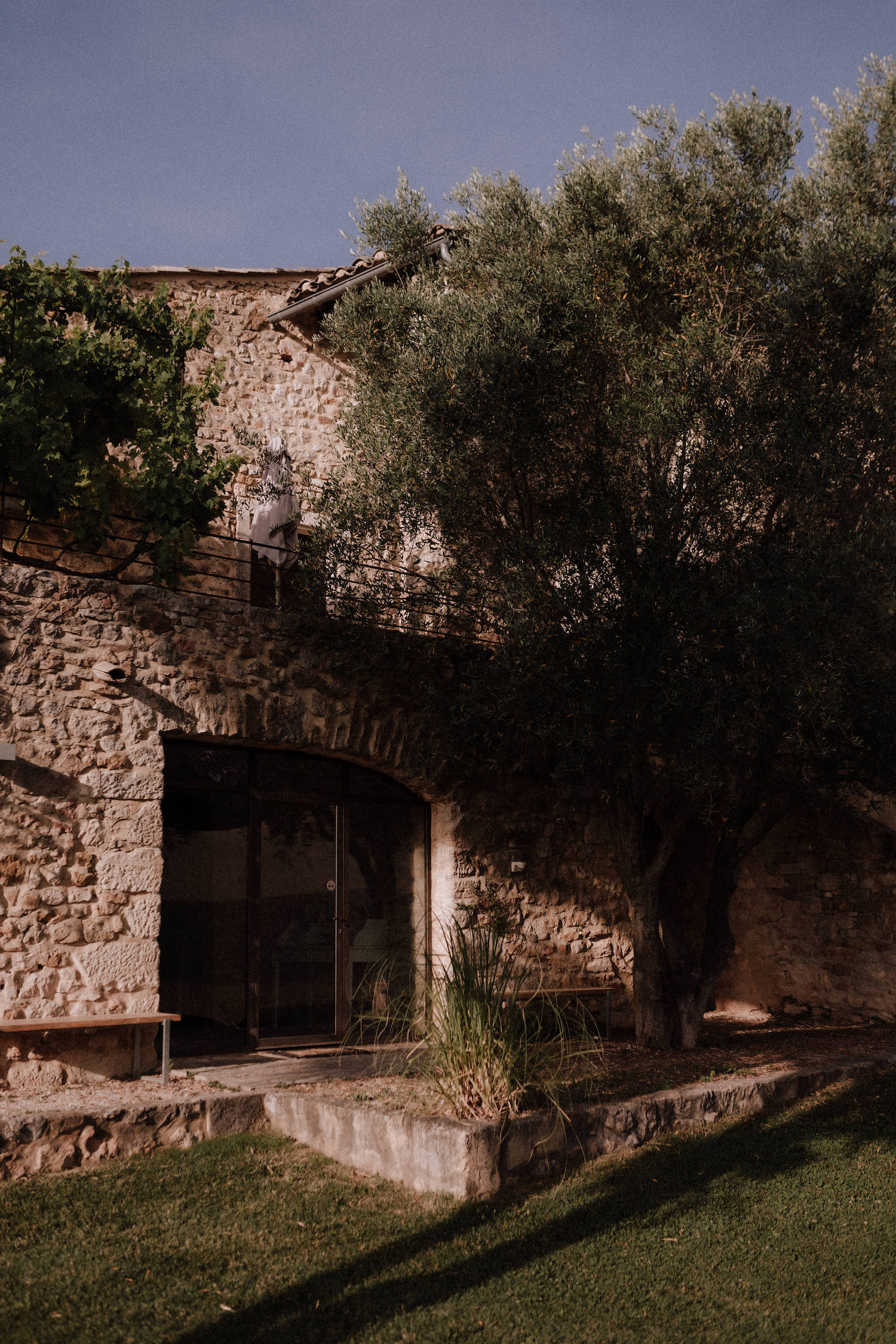 Mariage au Domaine de Gressac - Julia + Ziad - Blog Mariage Madame C